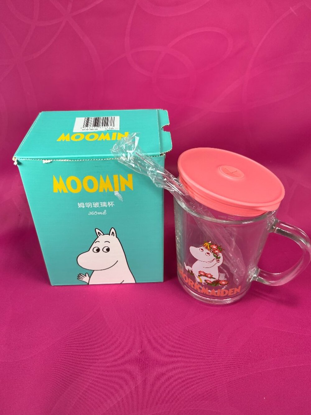 new Moomin children's drinking glass with lid and straw